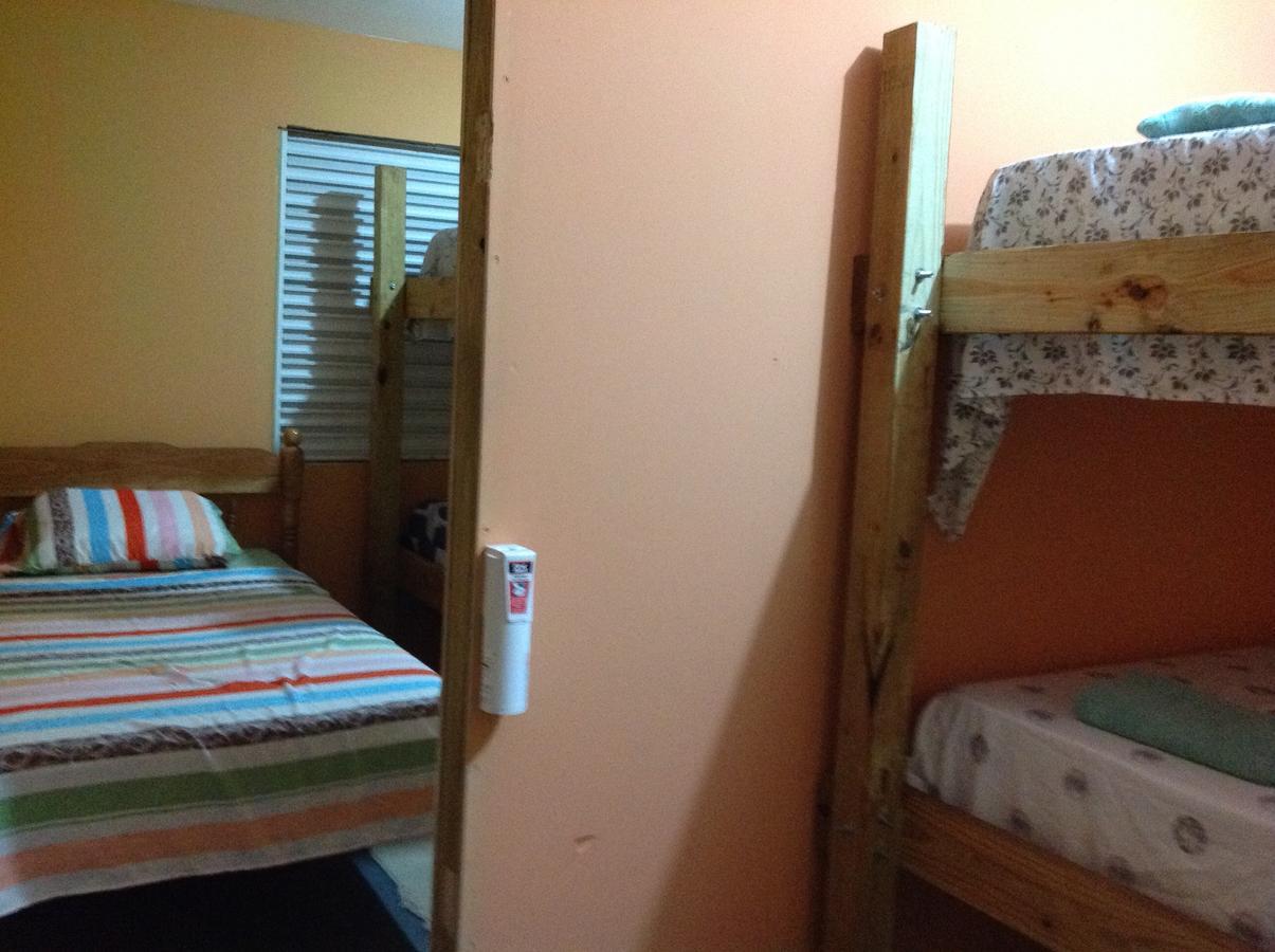 Placencia Hostel Екстериор снимка