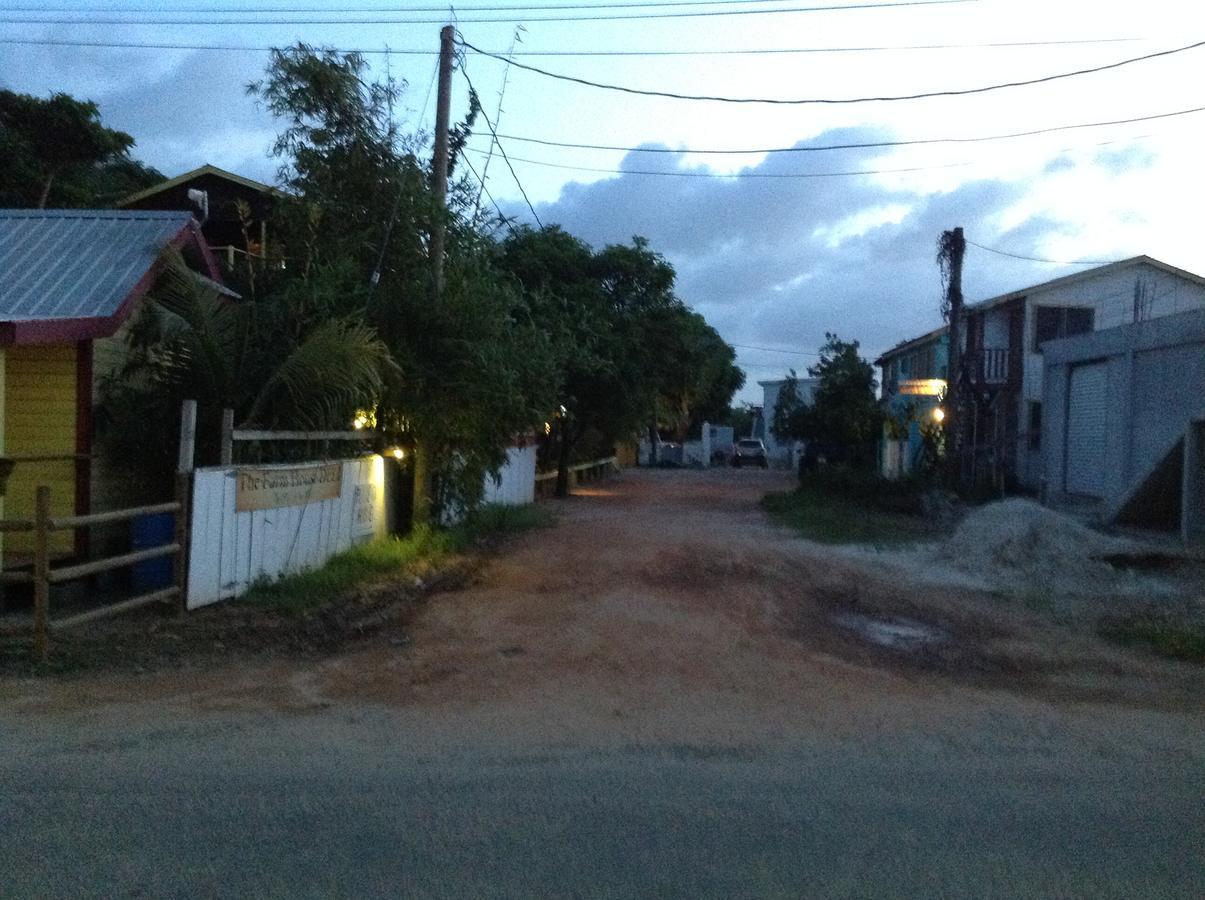 Placencia Hostel Екстериор снимка