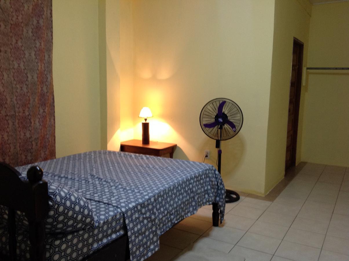Placencia Hostel Екстериор снимка